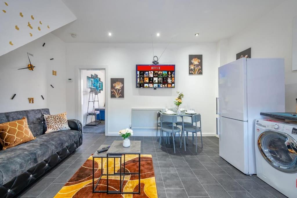 *372kr* For Your Relaxed & Cosy + Free Parking + Free Fast Wifi * Appartamento